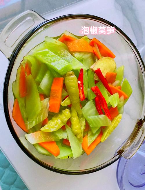泡椒炒莴笋