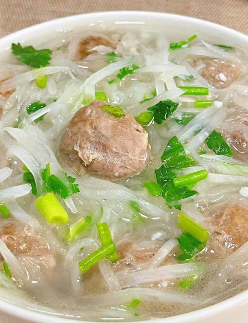 萝卜丝肉丸汤