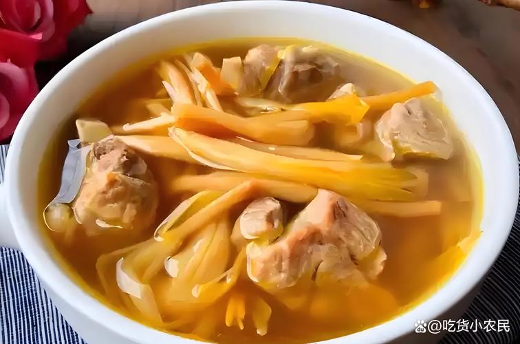 黄花菜肉片汤