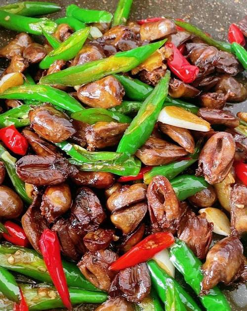 青椒炒鸡心