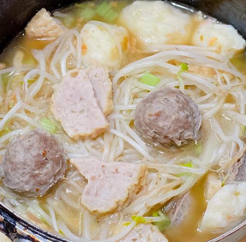 黄豆芽肉丸汤